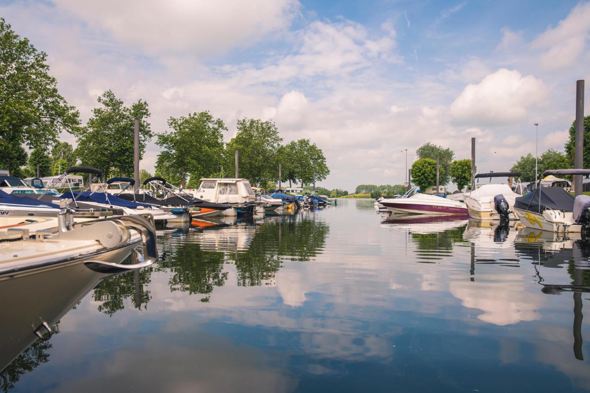 Marinapark Bad Nederrijn Ξενοδοχείο Maurik Εξωτερικό φωτογραφία